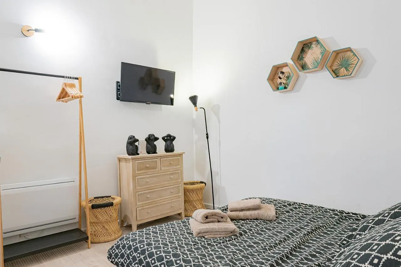 Vence... Un Gout D'Ailleurs Apartment
