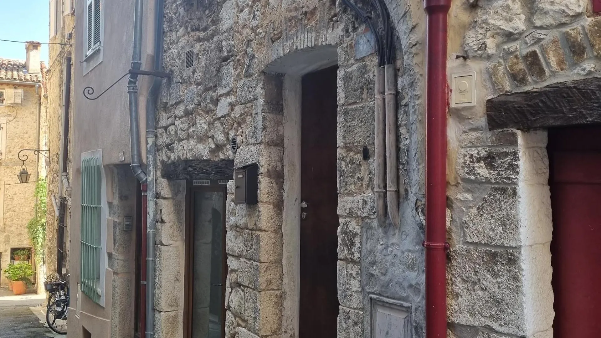 Vence... Un Gout D'Ailleurs Apartment
